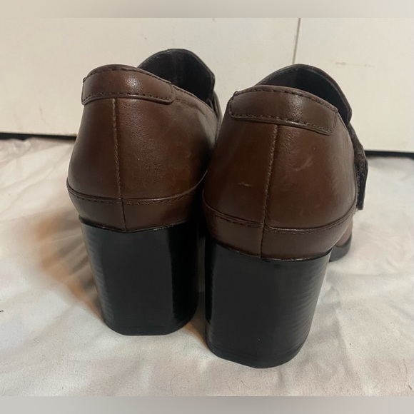 Clarks Womens Ankle Boots Brown Studded  Block Heels Leather 5M - Picture 4 of 7